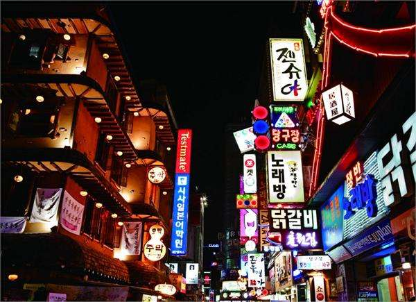 日本 vs 韩国,一场文化碰撞的盛宴 日本 vs 韩国,一场文化碰撞的盛宴